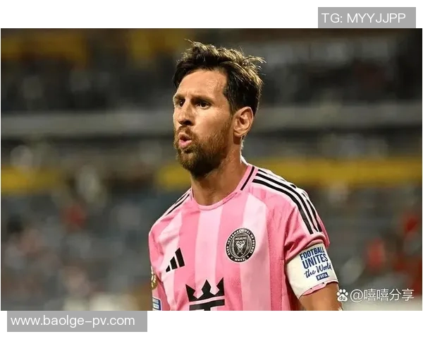 巴塞罗那官方宣布梅西将转会曼城，不留姿态开出天价合同